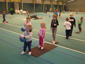 Fit en Fun tijdens de Pietengym!